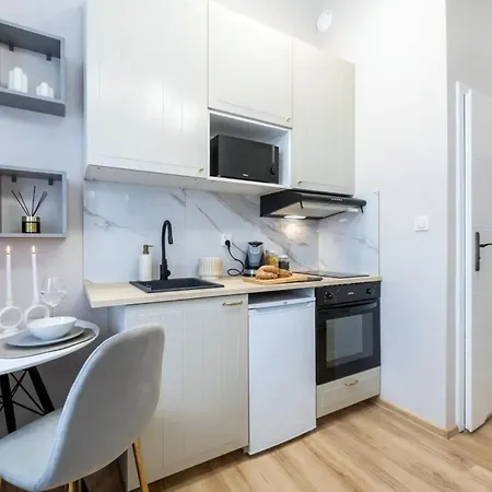Apartment Y13