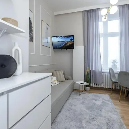 Y13 Apartment *